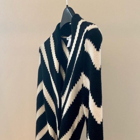 Alice & Olivia Chevron Tie Sweater - Picture 3 of 12